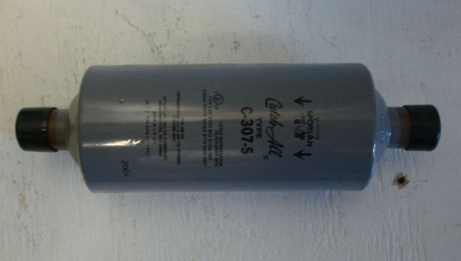 Sporlan Solder High Acid Removal Suction Filter Drier 7 8 In X 7 8 In Odf Capacity 30 Cu In 11 5 In L X 3 5 In W X 3 00 In Od C 307 S T Hh